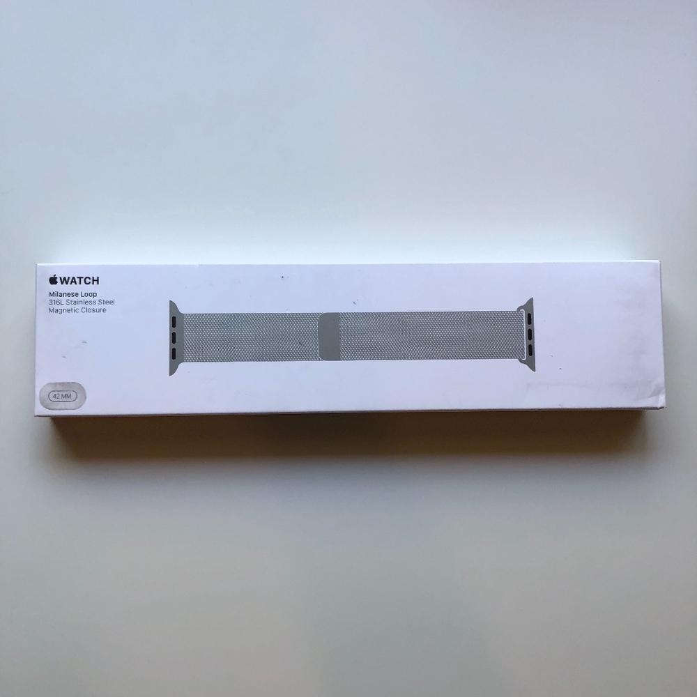 42mm Apple Watch Milanese Loop - Silver